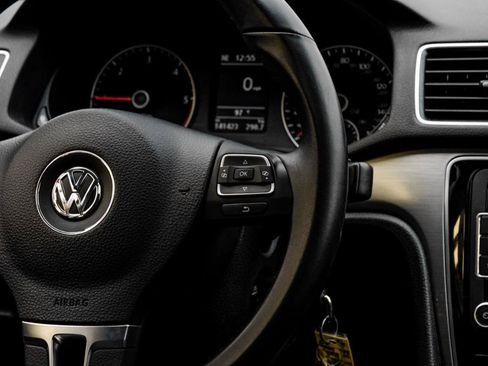 Used 2015 Volkswagen Passat TDI SE FWD image 20