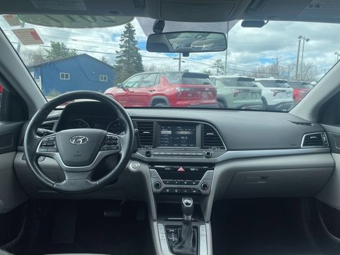 Used 2017 Hyundai Elantra SE w/ SE A/T Tech Package 03 FWD image 8