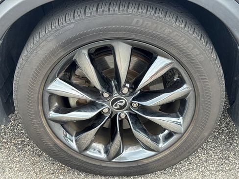 Used 2019 INFINITI QX50 Essential w/ Proactive Package AWD/4WD image 11