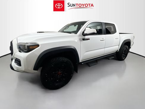 Used 2019 Toyota Tacoma TRD Pro AWD/4WD image 9