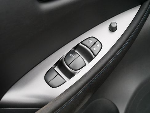 Used 2019 Nissan Leaf S w/ S Charge Package image 19