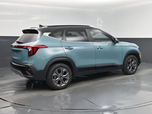 Certified 2024 Kia Seltos S FWD image 3
