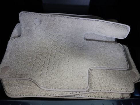 Used 2023 Mercedes-Benz Maybach GLS 600 4MATIC image 48