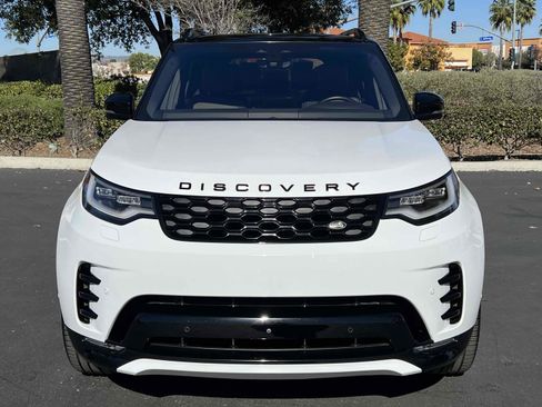 Used 2021 Land Rover Discovery S R-Dynamic image 15