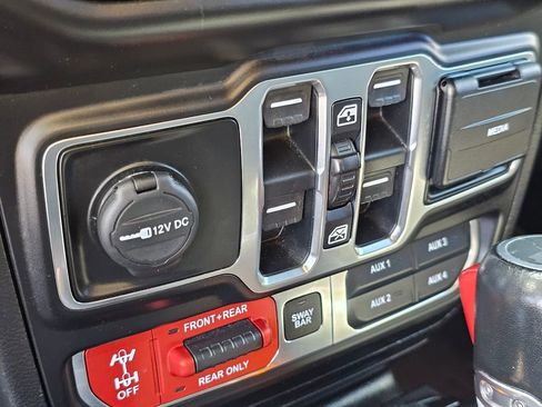 Used 2020 Jeep Wrangler Unlimited Rubicon AWD/4WD image 29