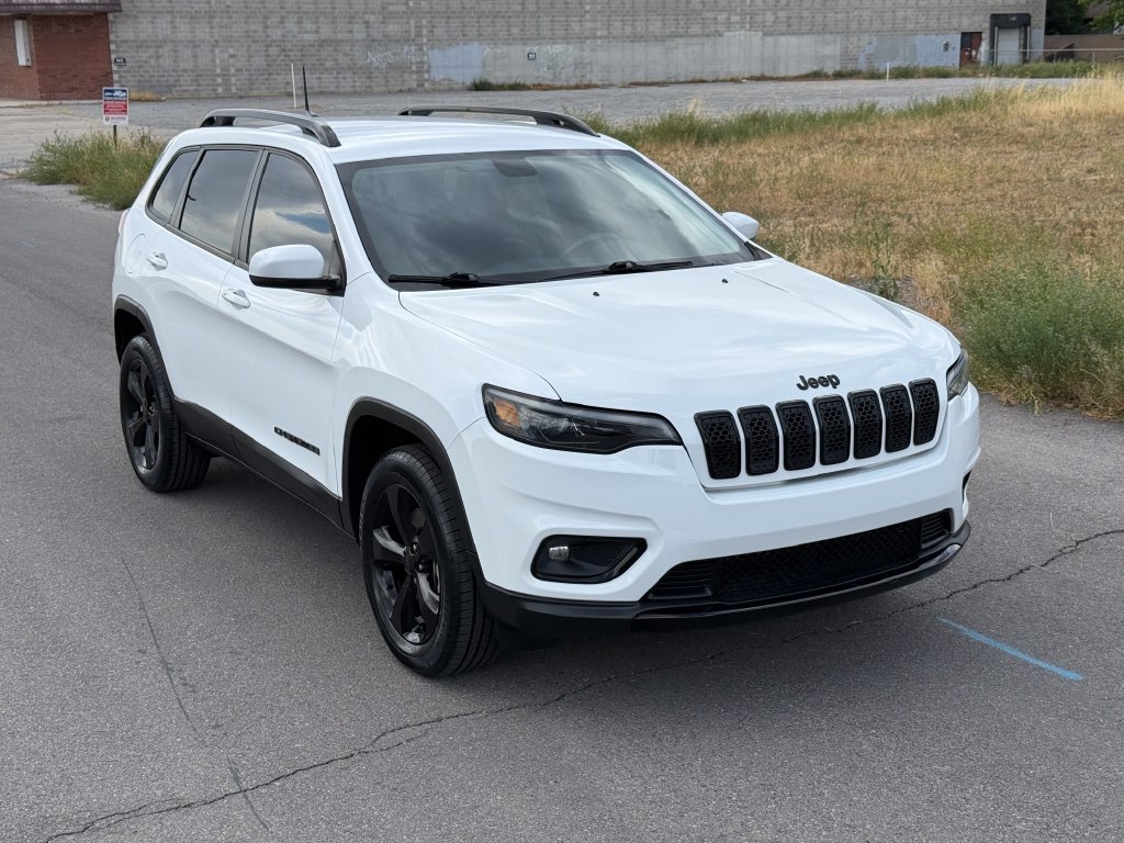 Used 2020 Jeep Cherokee Latitude Plus AWD/4WD image 2