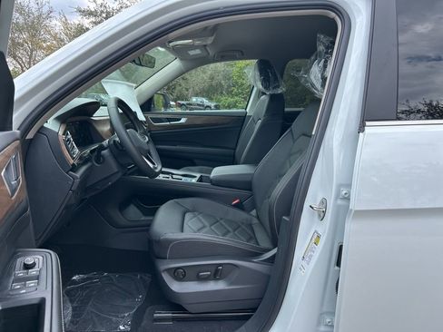New 2026 Volkswagen Atlas SE FWD image 15