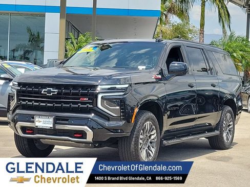 Certified 2025 Chevrolet Suburban Z71 AWD/4WD image 15