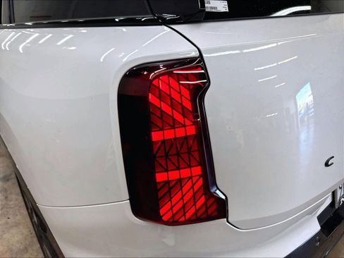 Used 2026 MINI Cooper Countryman John Cooper Works w/ Comfort Package Max AWD/4WD image 31