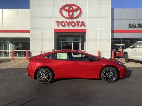 New 2024 Toyota Prius XLE image 8