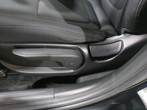 Certified 2023 Hyundai Tucson SE AWD/4WD image 30