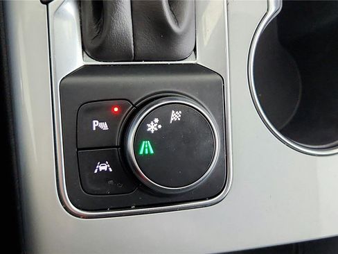 Used 2024 Chevrolet Blazer LT w/ Convenience Package FWD image 25