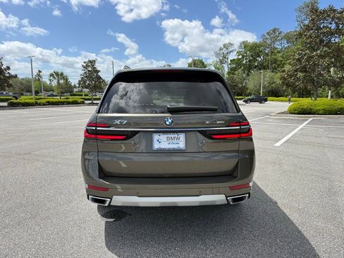 Certified 2024 BMW X7 xDrive40i image 4
