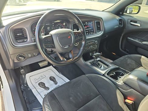 Used 2020 Dodge Charger R/T w/ Plus Group RWD image 17