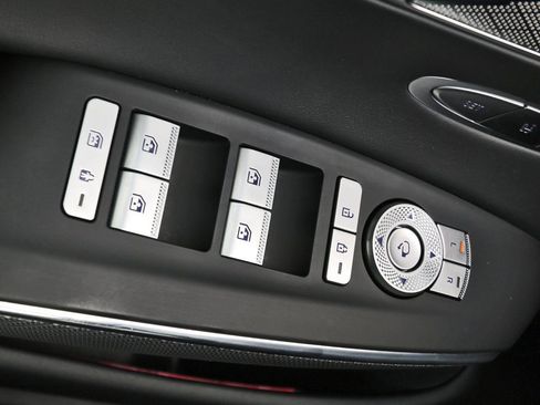 Used 2025 Genesis GV70 2.5T Sport Prestige w/ Sport Prestige Package image 22