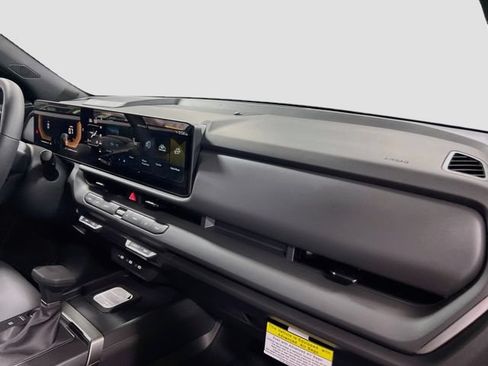 New 2027 Kia Seltos X-Line S w/ X-Line S Premium Package AWD/4WD image 30