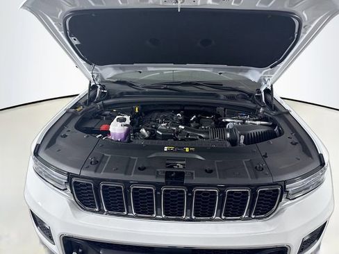 New 2025 Jeep Grand Cherokee Overland w/ Trailer Tow Package image 30