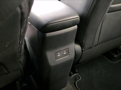 Used 2025 Nissan Kicks SR AWD/4WD image 32
