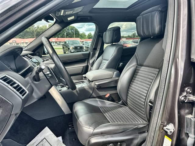 Used 2023 Land Rover Discovery HSE R-Dynamic AWD/4WD image 15