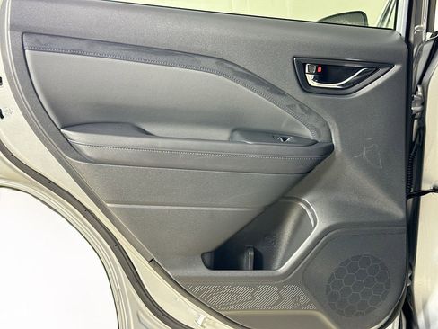 Certified 2025 Subaru Forester Limited w/ Popular Package #2 image 18