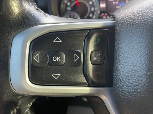 Used 2022 RAM 1500 Big Horn AWD/4WD image 39