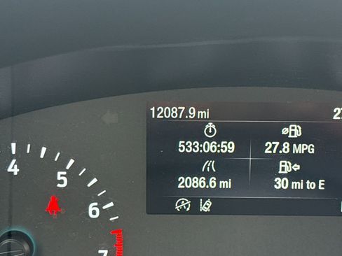 Used 2022 Ford Escape SE w/ Cold Weather Package image 34