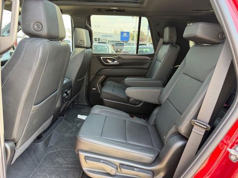 Used 2024 Chevrolet Tahoe LT w/ LT Signature Package image 10