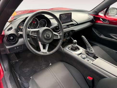 Used 2021 MAZDA MX-5 Miata RF Club image 15