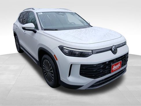 New 2026 Volkswagen Tiguan S image 7