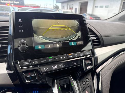 Used 2018 Honda Odyssey Elite image 9