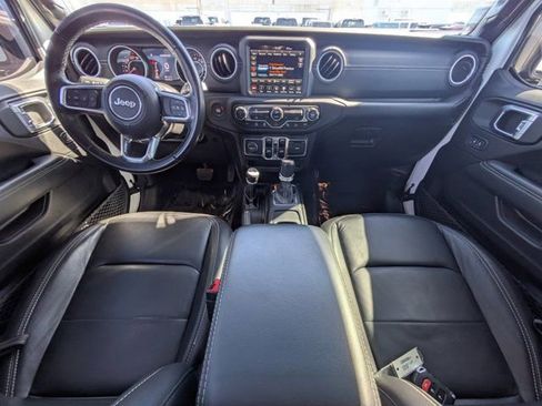 Used 2020 Jeep Wrangler Unlimited Sahara image 12