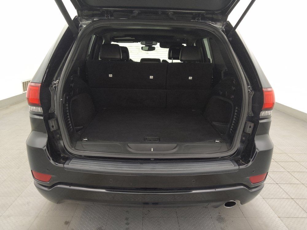 Used 2018 Jeep Grand Cherokee Altitude RWD image 29
