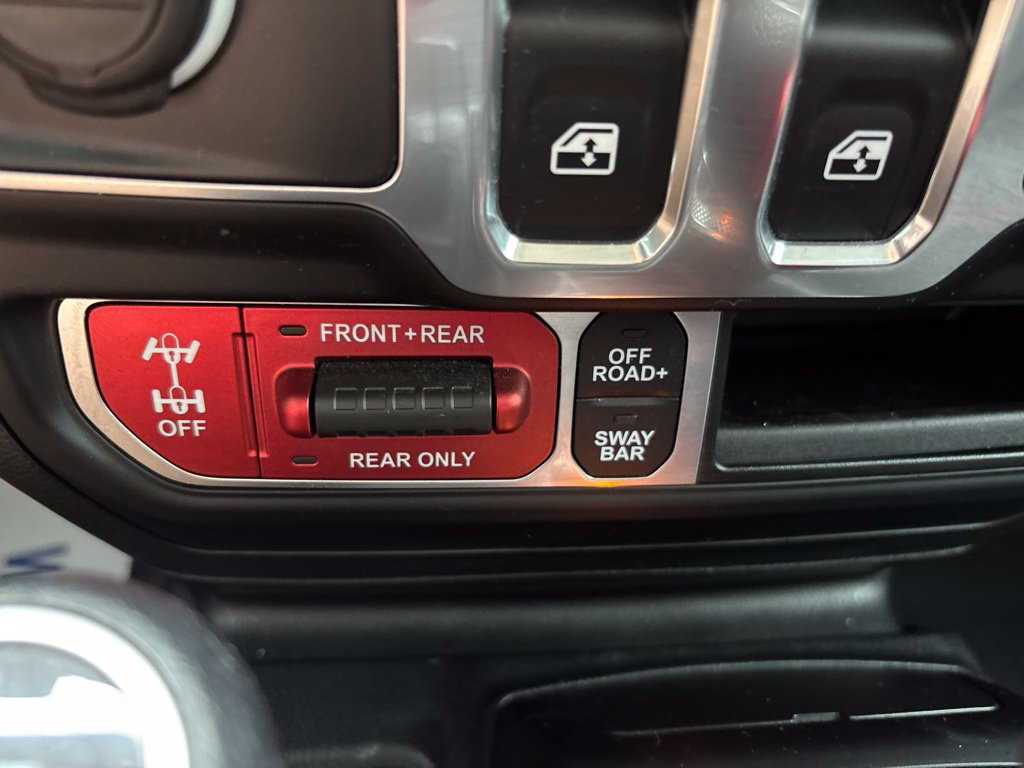 Used 2023 Jeep Wrangler Rubicon w/ LED Lighting Group AWD/4WD image 38