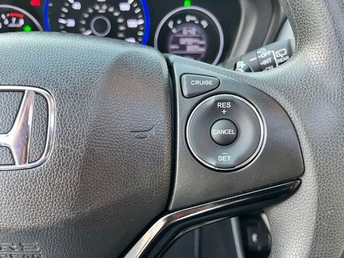 Used 2018 Honda HR-V EX image 26