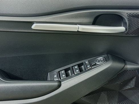 Used 2026 Kia Seltos LX AWD/4WD image 13