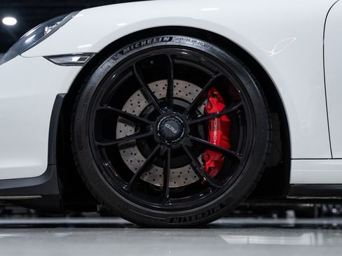 Used 2015 Porsche 911 GT3 RWD image 12