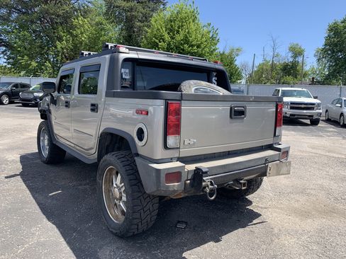 Used 2005 HUMMER H2 SUT w/ Preferred Equipment Group AWD/4WD image 7