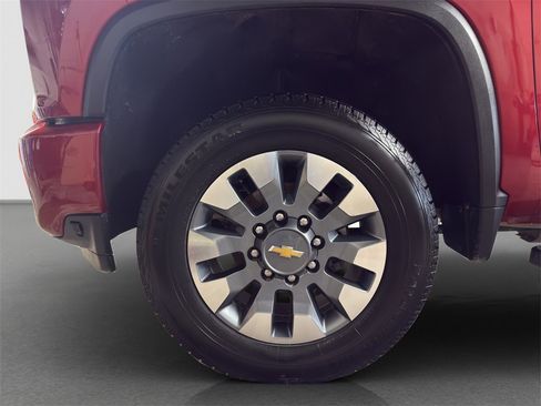 Used 2023 Chevrolet Silverado 2500 High Country w/ Technology Package image 4
