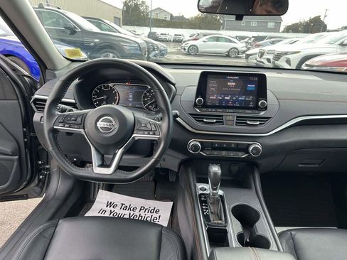 Used 2022 Nissan Altima 2.5 SR image 12