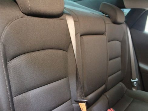 Used 2020 Chevrolet Malibu LT image 12