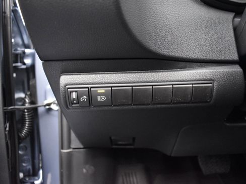 Used 2025 Toyota Corolla LE image 16