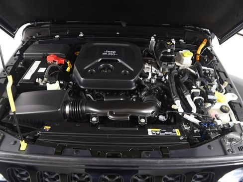 Used 2023 Jeep Wrangler Unlimited Sahara AWD/4WD image 53