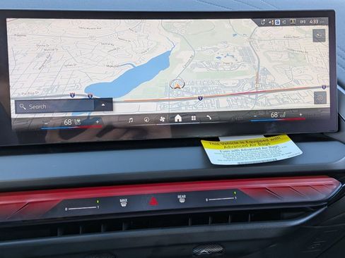 Used 2025 BMW X3 xDrive30i w/ Premium Package image 13