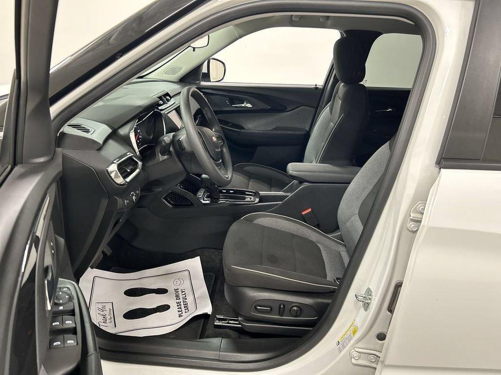 Certified 2023 Chevrolet TrailBlazer LT FWD image 9