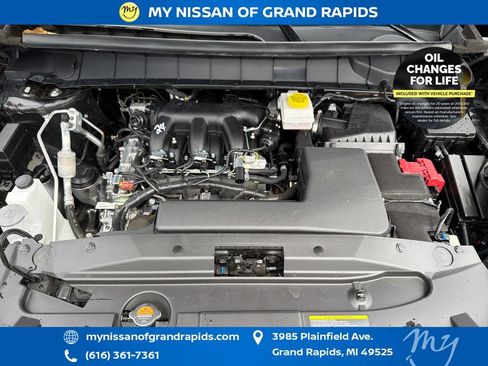 Used 2025 Nissan Pathfinder Platinum AWD/4WD image 29