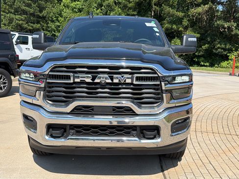 Used 2026 RAM 2500 Big Horn AWD/4WD image 3