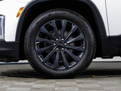 Used 2022 Chevrolet Traverse RS FWD image 44
