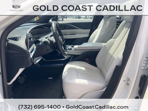 Used 2024 Cadillac Lyriq Sport image 15