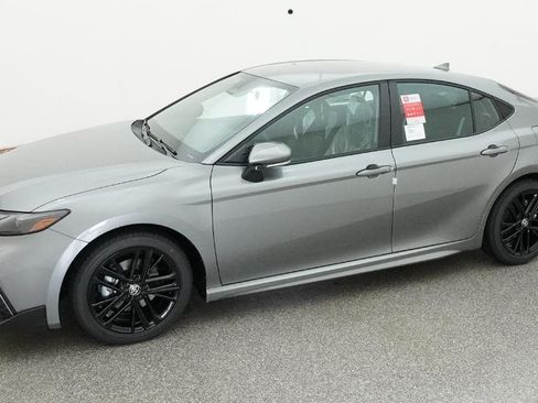 New 2026 Toyota Camry SE FWD image 30