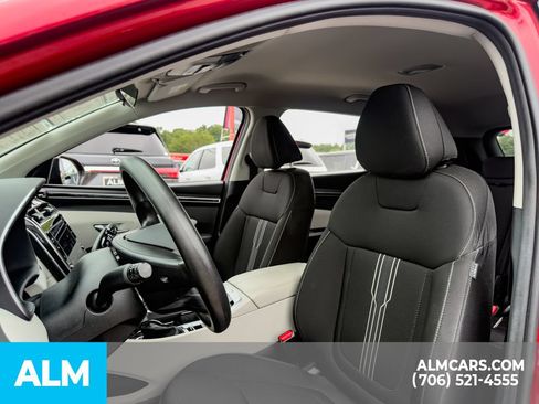 Used 2023 Hyundai Tucson SEL FWD image 9
